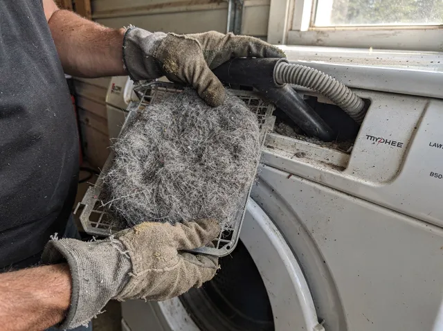 Cleaning Dryer Lint Trap in Largo, FL